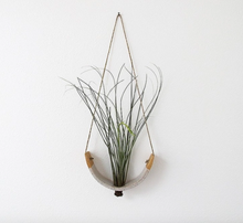 Load image into Gallery viewer, Hanging Air Plant Cradle in White Speckled Buff