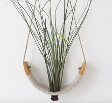 Load image into Gallery viewer, Hanging Air Plant Cradle in White Speckled Buff
